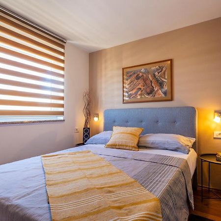 Apartman Ember Pula Extérieur photo