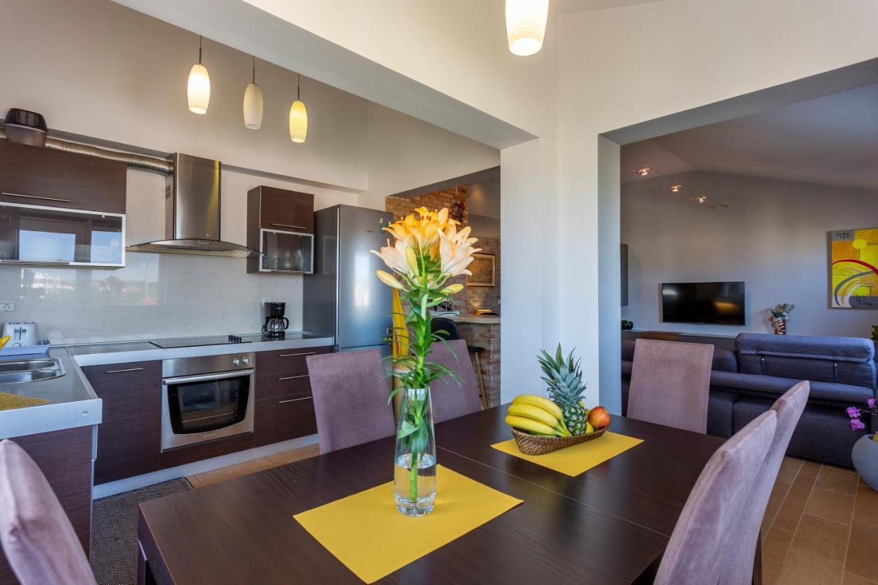 Apartman Ember Pula Extérieur photo